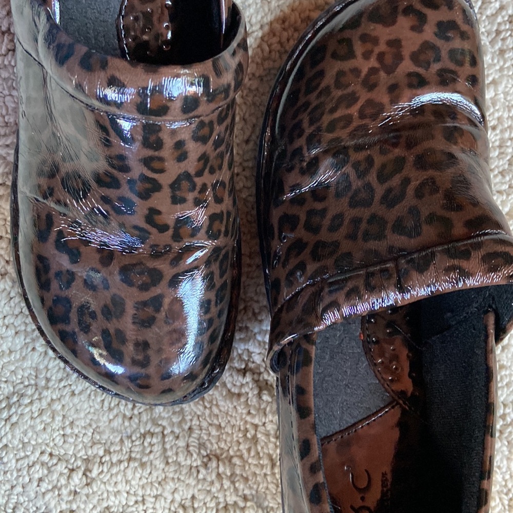 Boc Clogs - image 5